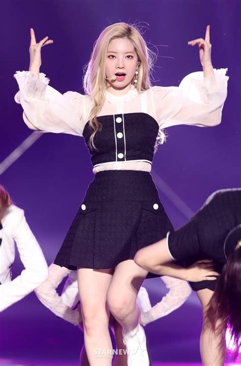 Dahyun Uploaded By 𝓂𝒶𝓃𝒹𝓎 On We Heart It Kpop Outfits Kpop Fashion