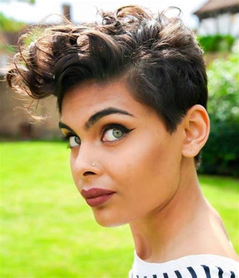 17 Photos That Prove Pixie Cuts Look Incredible With Curly Hair