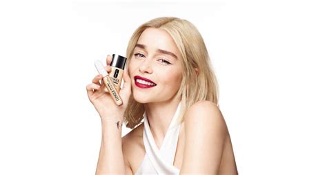 Emilia clarke has been announced as the new clinique global ambassador for skin care and makeup. Emilia Clarke ancora più Clinique | BeautyBiz