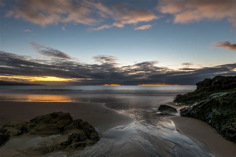 图片素材 海滩 景观 滨 性质 岩 海洋 地平线 云 天空 日出 日落 阳光 早上 支撑 黎明 黄昏 晚间