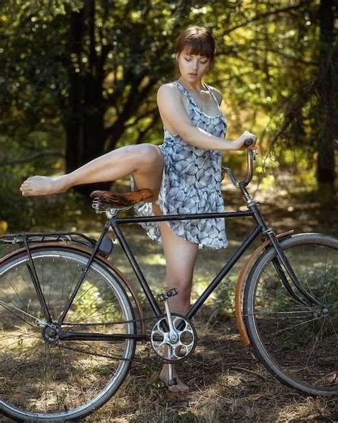 Hot Girls On Bicycles 6 Klykercom