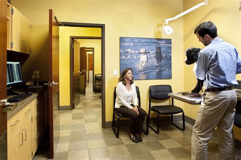 VCA PetCare East Veterinary Hospital – Animal Arts