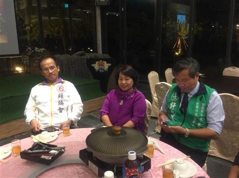 1 day ago · 蘇樺偉少年時，曾赴美國阿特蘭大殘奧運動會特訓，那次是他第一次離開父母，隻身遠赴外國，特別難受；馮皓揚便要演繹這一段情節，在遠方致電回家問候家人，邊說邊忍不住落淚。演出時馮皓揚要邊流淚，邊演繹蘇樺偉的說話方式，令他一時間未能兩邊兼顧。 台南》蘇煥智、許忠信出席台灣之友座談會 獨缺黃偉哲 - 政治 - 中時