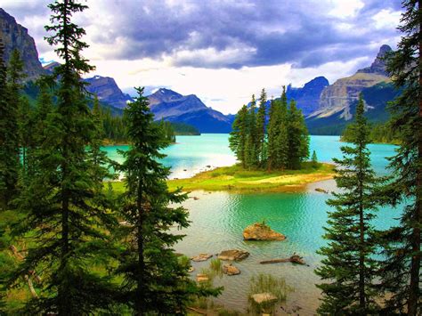 Beautiful Landscape Hd Wallpaper Turquoise Blue Lake