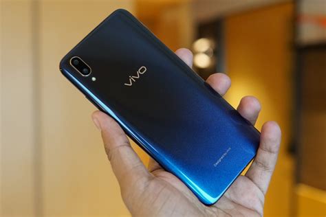 The lowest price of vivo v11 pro is at flipkart, which is 6% less than the cost of v11 pro at amazon (rs. Vivo V11 Pro has the flagship defining features, sans the ...