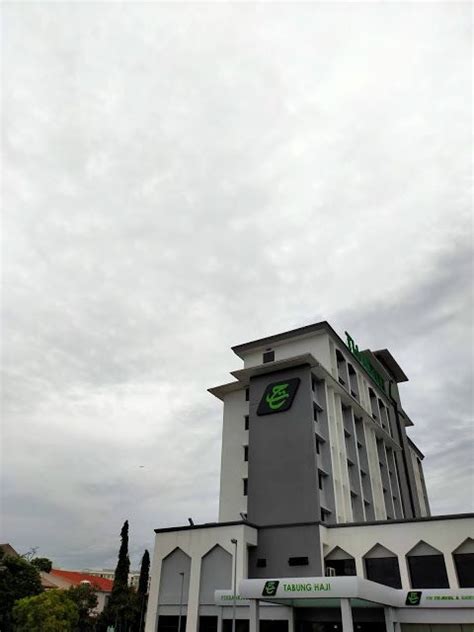 The tabung haji services available are: Jom Menginap Di Raia Hotel/Hotel Tabung Haji di 2020 ...