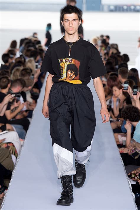 Vetements Spring Summer 2019 Paris Couture Week 48 Icon