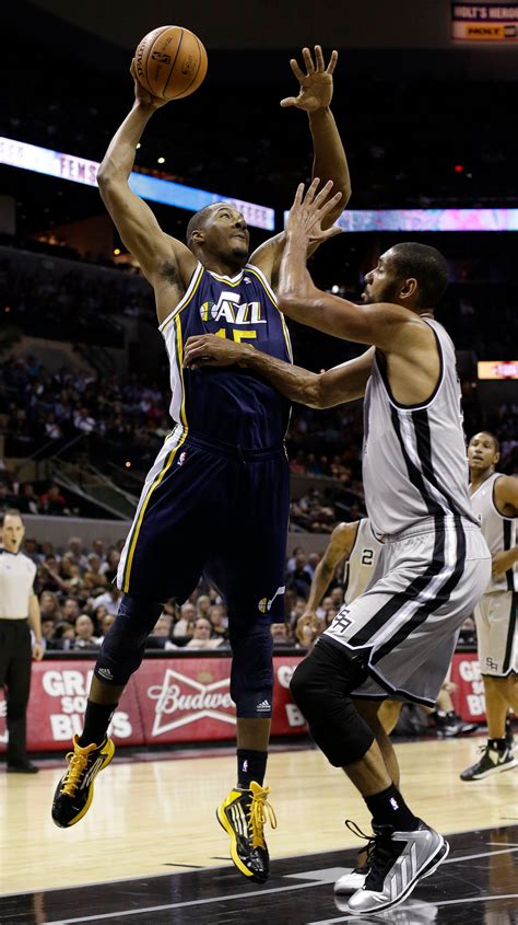 For Jazz Big Frontcourt Has Mixed Results The New York Times