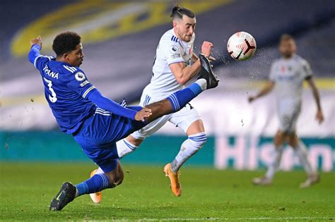 .wesley fofana (born 17 december 2000) is a french professional footballer who plays as a defender for premier league club leicester city. Leicester City defender Wesley Fofana makes Most Valuable list