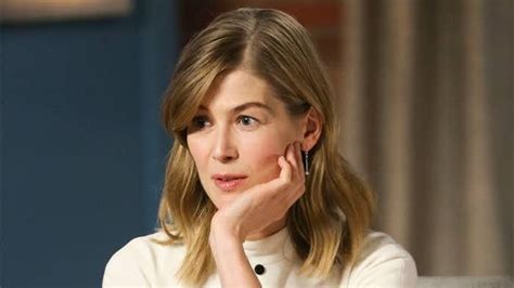 Rosamund Pike Pike Place Aesthetic Photo Wifey Acting Actresses Icons Woman Tv