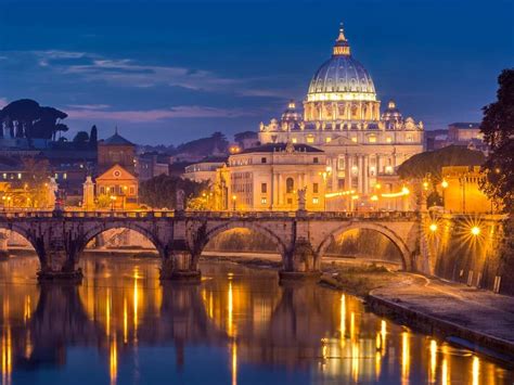 8 Tips For Visiting The Vatican City Wonders