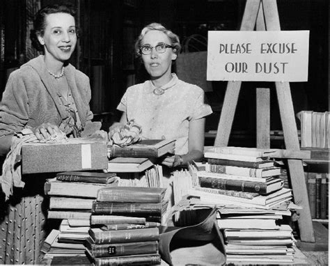 19 Vintage Photographs Of Stylin Librarians Librarian Library Humor