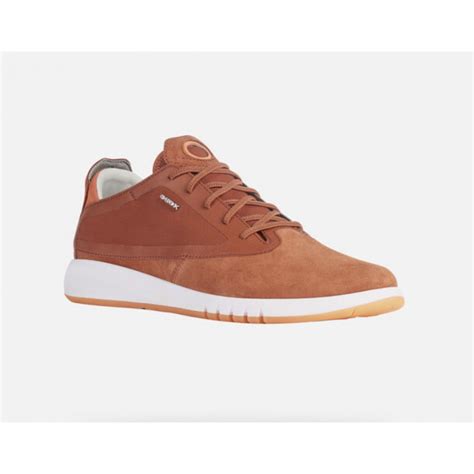 Commandez les baskets homme en promo en ligne sur zalando ✓ livraison et retour gratuits* ✓ plus de 1500 marques en ligne. Basket Homme AERANTIS U027FA sneakers GEOX nubuck marine ...
