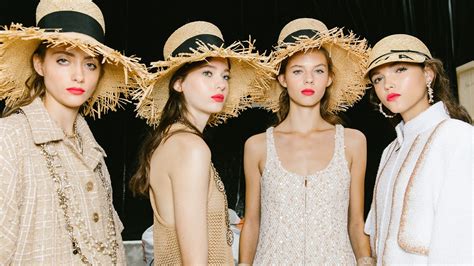 the best backstage photos from paris fashion week fall spring 2019 vogue