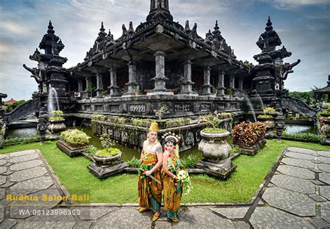 Inilah daftar tempat wisata favorit di majalengka, jawa barat. Prewed Adat Jawa - Profesional Salon & Wedding di Bali