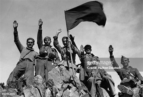 The Spanish Civil War Photos And Premium High Res Pictures Getty Images