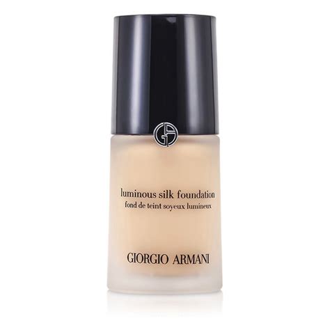 Giorgio Armani Luminous Silk Foundation 3 Pale Peach