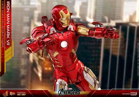 With over 20 points of articulation, the mark 7 collectible figure also comes with interchangeable accessories and led light features in the eyes and chest. Hot Toys Iron Man Mark VII Die-Cast 1/6 Figure Photos ...