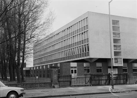 New Building At Barking Polytechnic Longbridge Road Barking 1976