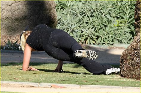 Witherspoon S Upside Down Workout Photo Photos Just Jared