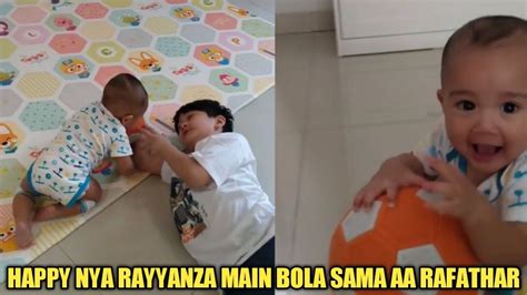 Rayyanza Seneng Nya Pagi Pagi Di Ajak Aa Rafathar Main Bola Youtube