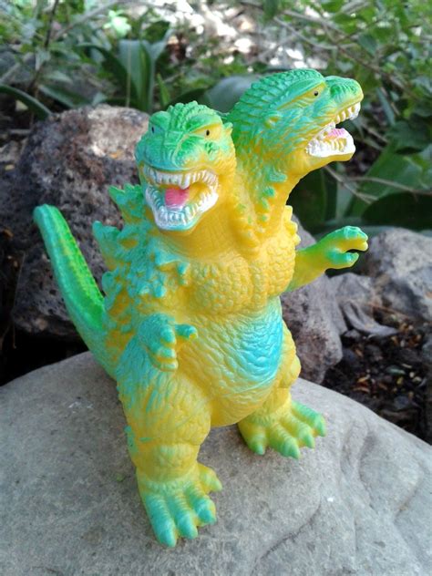 1979 Vintage Hg Toys Godzilla Vs Tricephalon Playset Godzilla Figure