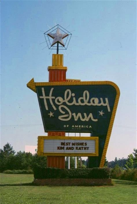 Chora church is minutes away. The Holiday Inn Great Sign - Memphis Type History