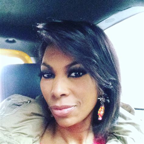 Harris Faulkner Reveals The Secret To Her Always Perfect Eye Look And