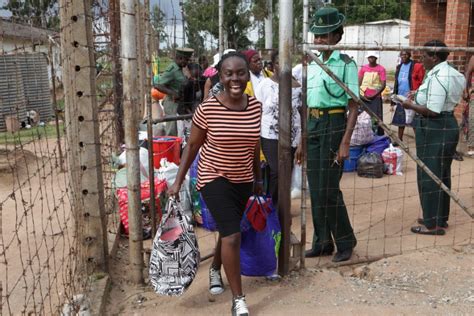 Zimbabwe Pardons 2000 Prisoners To Ease Overcrowding And Food