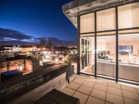 Spectacular And Contemporary Penthouse In Galway Apartments For Rent
