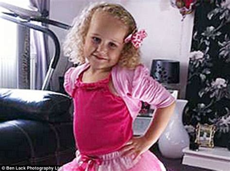 Girl 4 Diagnosed With Leukaemia Dies Just 11 Days Later Daily Mail