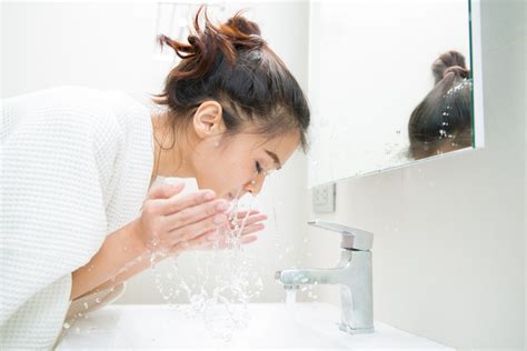 Tips On How To Properly Wash Your Face Activebeat Your Daily Dose