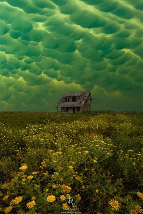 3,738 отметок «нравится», 149 комментариев — aaron j. Mammatus clouds from tornado, South Dakota : interestingasfuck