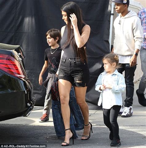 Kourtney Kardashian Displayed Toned Legs At Rob S Birthday Daily Mail Online