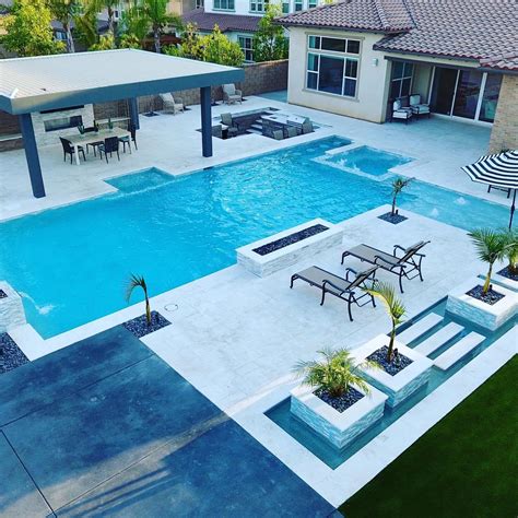 6 Signs Its Time For A Swimming Pool Remodel California Pools