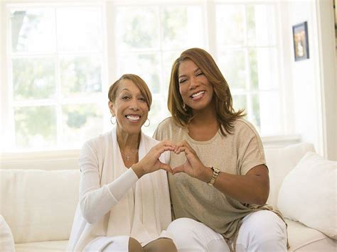Stream all queen latifah movies and tv shows for free with english and spanish subtitle. Queen Latifah Announces Her Mother Rita Owens Has Died ...