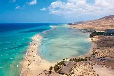 Fuerteventura offers excellent windsurfing, kitesurfing, surfing and stand up paddle boarding (sup) conditions for your 2021 canary islands watersports. Fuerteventura Sud Sotavento Kite Pro Center Rene Egli ...