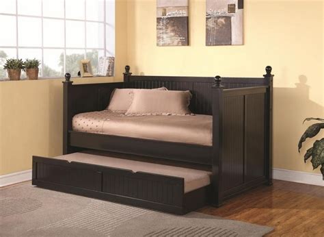 Daybeds The Valuable Piece Of Space Saving Furniture For