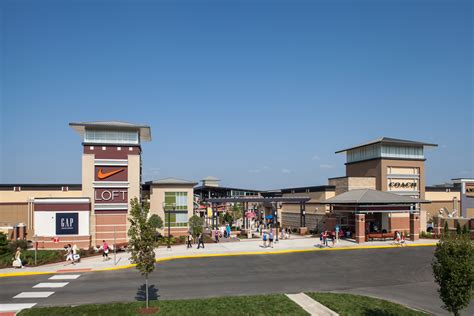 St Louis Outlet Mall Opening