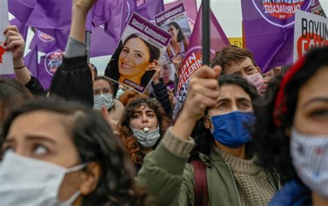 Turqu A Se Retira De Un Tratado Que Protege A Las Mujeres Y Provoca