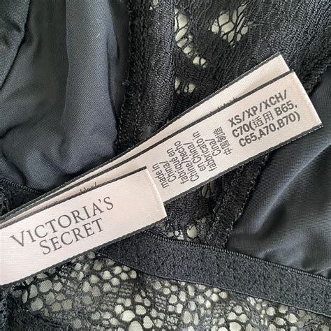 Victorias Secret Black Lace High Neck Cut Out Bralett Gem