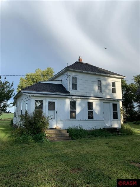 Under 100k Sunday C1900 Fixer Upper Farm House For Sale Wgarage And