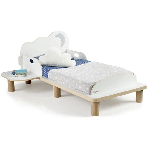 Apart from the great britain, the device is used in the most european countries, on the american market, in the arabian peninsula countries and recently in south africa. Worlds Apart Peuterbed met nachtlampje Star Bright beige ...