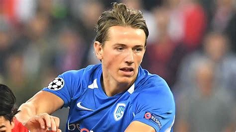 Sander berge joins sheffield united on a club record deal. Photo Mystery man arrives for Man Utd medical amid false ...