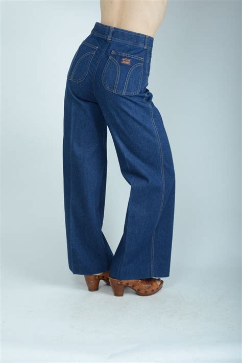 1970s Levis High Waist Wide Leg Flare Jeans 28 Waist True Etsy