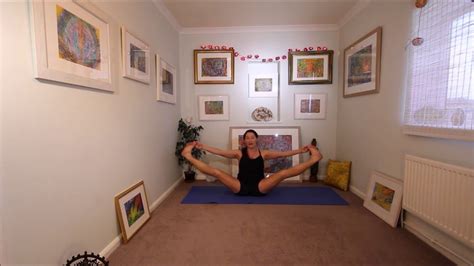 Jacqui Jarosy 20 Minutes Yoga Yoga For Beginners Gentle To Deeper