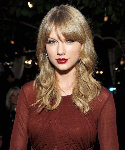 Taylor Swifts Dark Red Lipstick 2013 Popsugar Beauty