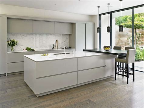 Kitchen floor tile ideas to give a fantastic style to your kitchen with different colors and shapes. 10 Fashionable Hardwood Floors Next to Tile | Unique ...