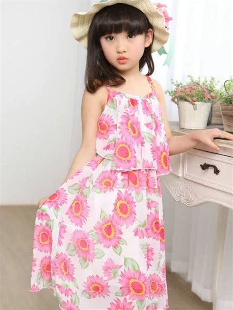 Umur 47 tahun), lebih dikenal sebagai anggun c. 49 Info Terkini Model Baju Anak Perempuan Terbaru 2021