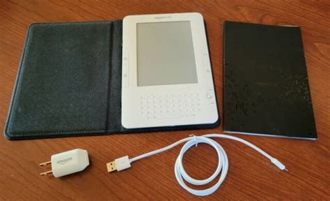 Amazon Kindle 2nd Generation 2gb 3g Unlocked 6in White For Sale